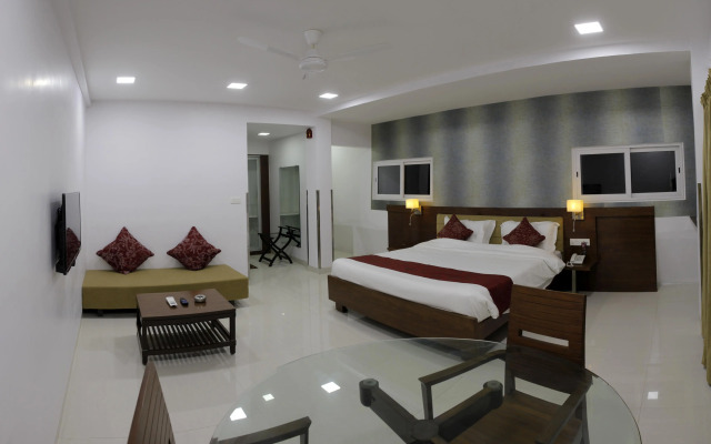 Hotel Raviraj