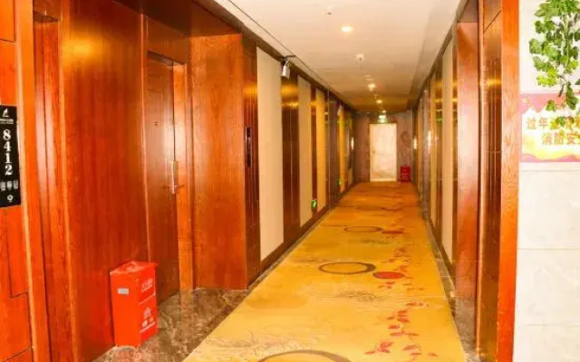 Litang Luobrinka Hotel