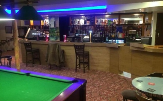 The Middlegate Hotel