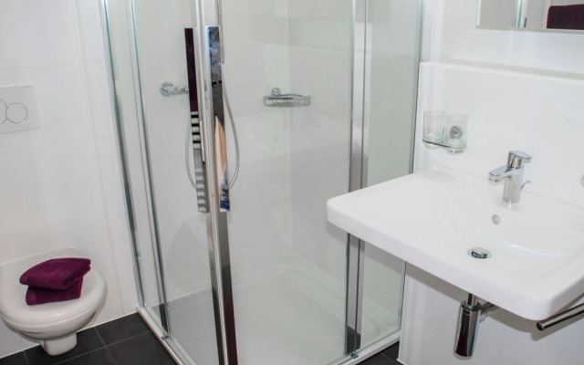 Laville B-2-3 Locarno