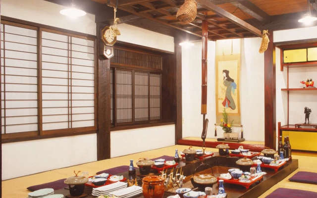 Higashiyama Onsen Motoyu Arimaya