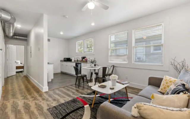 Find Your Comfort at Downtown Cozy 2br/2ba