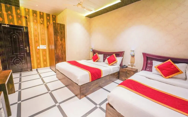 Shiv Rudraksh Resort - Near Assi Ghat