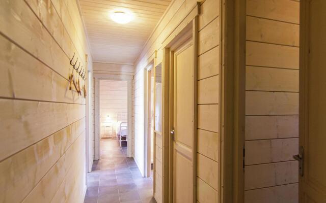 Holiday Home in Oradour sur Vayres with Private Terrace