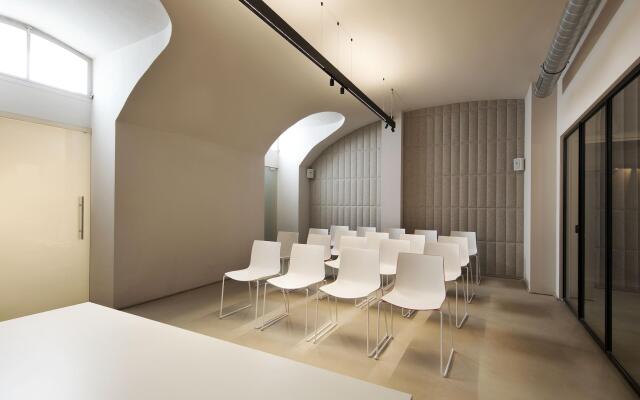 Opera 35 Boutique Hotel