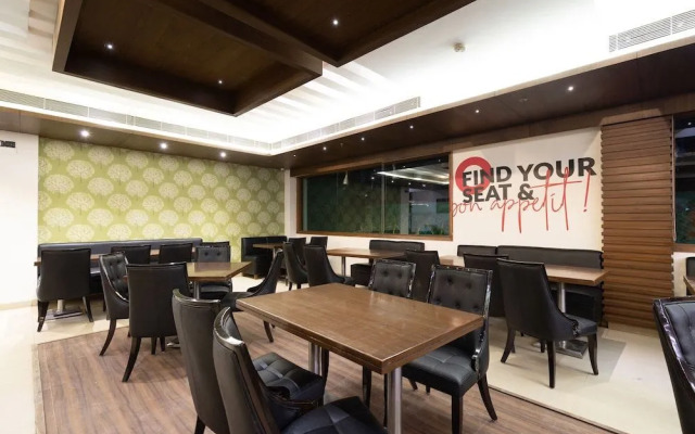 Avalon Hotel by OYO Rooms