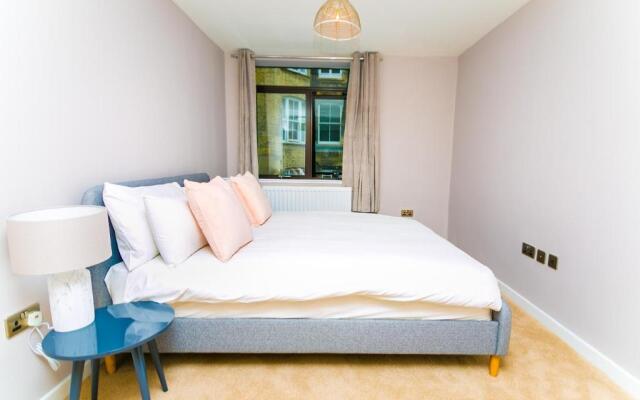 Primestay 91 Baker Street Apartments