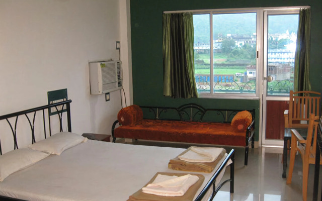 Hotel Shikharji Continental