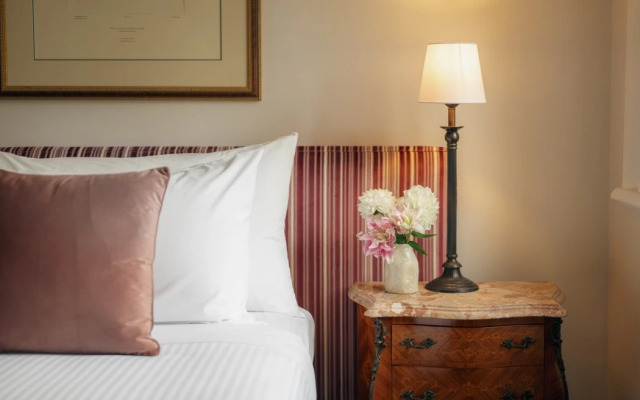 The Russell Boutique Hotel