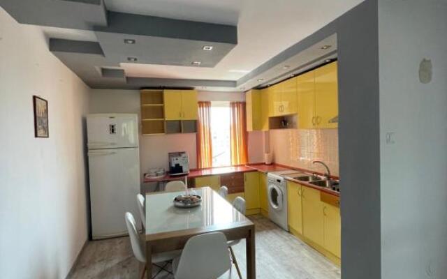 Lovely 3 bedrooms Apartament