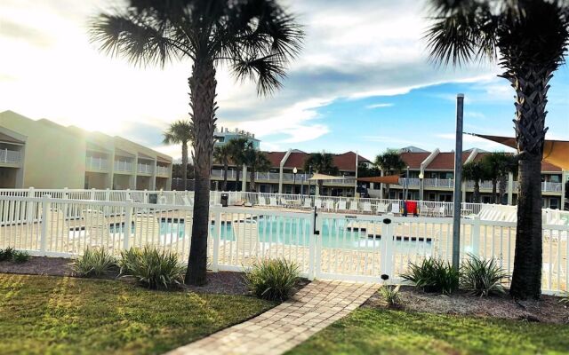 6 D, One Bedroom Condo