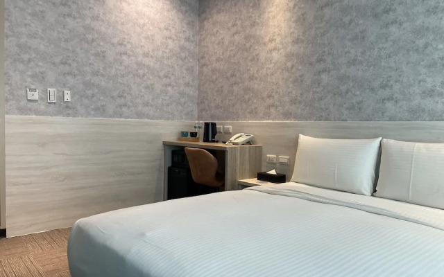 Sky Gate Hotel