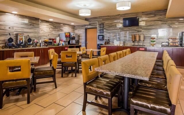 Best Western Waukesha Grand