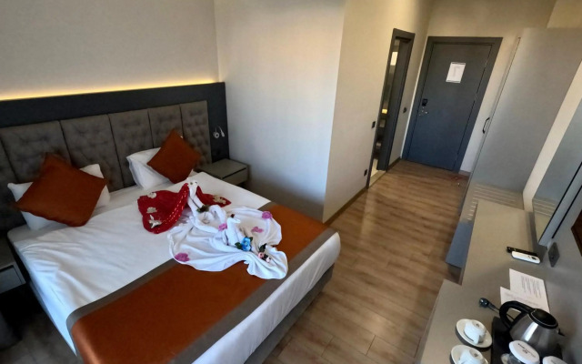 Side Golden Rock Hotel 16+ Adults Only