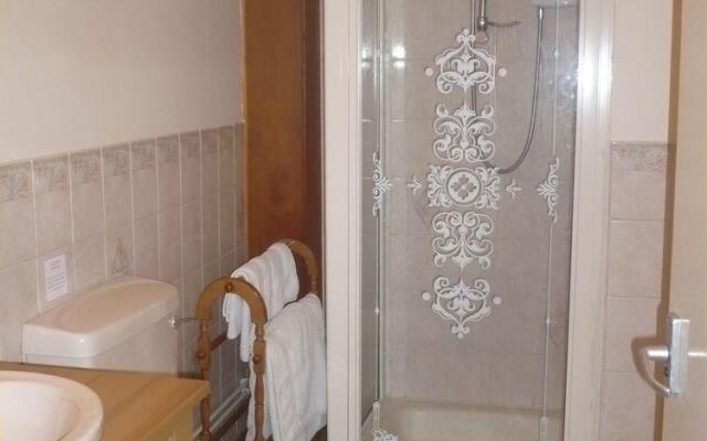 Garden Cottage & Granary