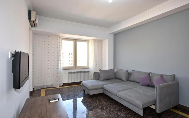 Buzand street 1 bedroom Modern apartment near Republic Square BU955