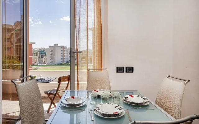 Sturla Apartment With Balcony by Wonderful Italy