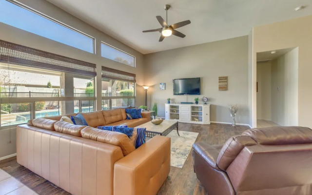 Private Pool & Patio: Family Retreat in Mesa