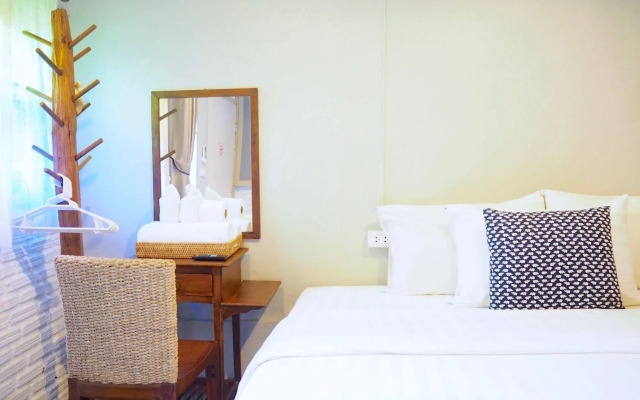 Stay With Me Guesthouse