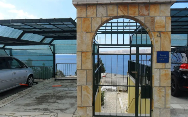 Zlato - With Pool - SA5 Maslina