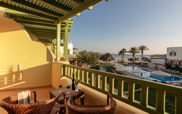 Finikas Hotel
