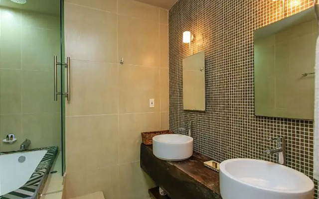 Nolita 24 by Tripintravel