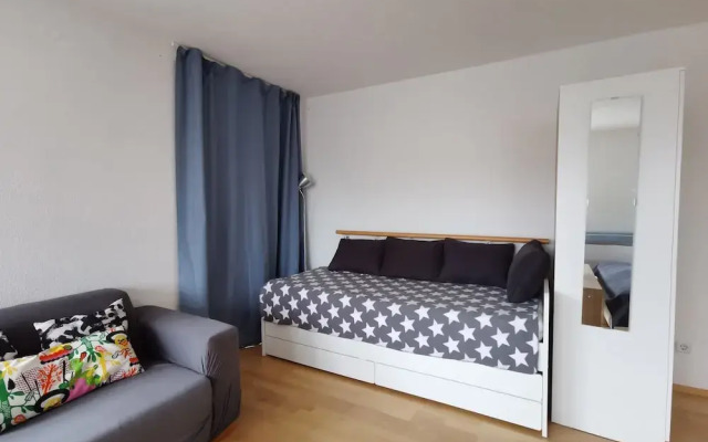 Apartment Close to Lake Ferienwohnung Seenah