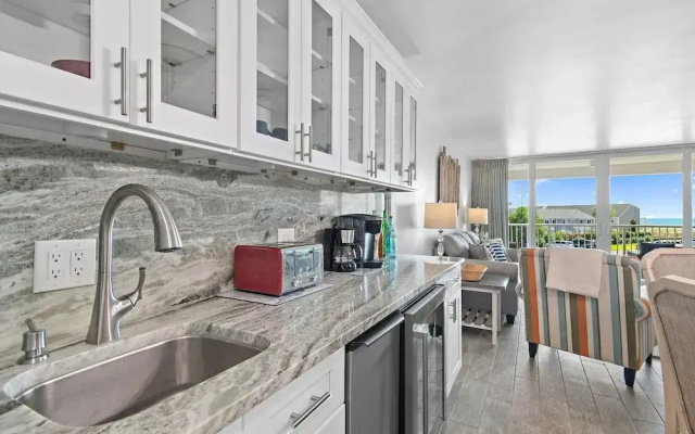 Shoreline Towers 3033