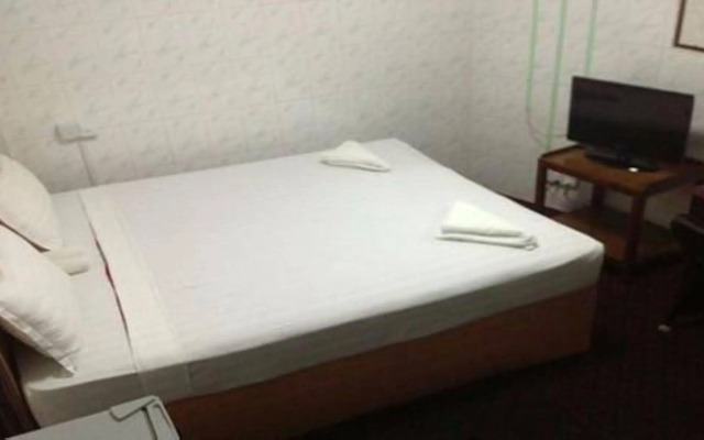 Silver Moon Hotel