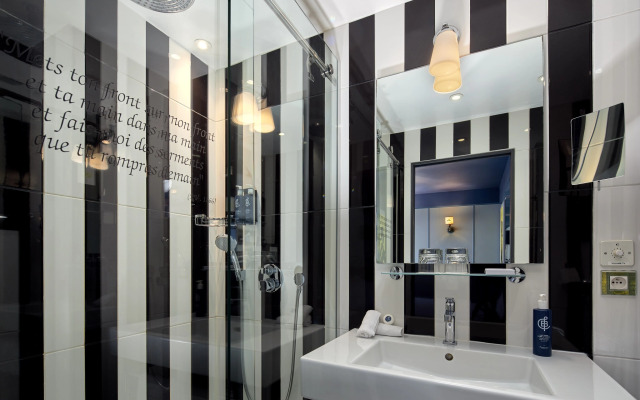 Les Plumes Hôtel Paris