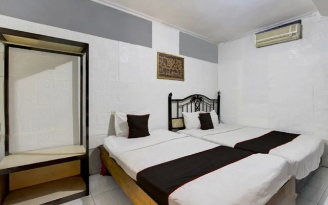 OYO 2669 Crown Residence