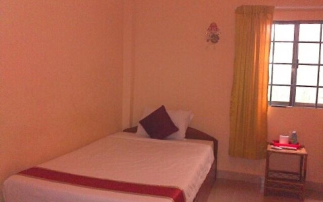 Gold Lion Hotel