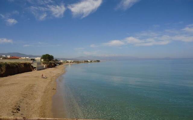 Spacious Family Apartment With Sea View And Swimming Pool