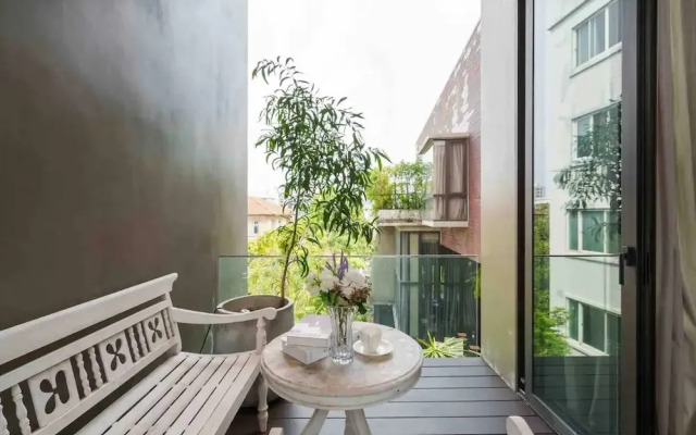 Luxury Modern Pool Jacuzzi Villa 5BR Thonglor