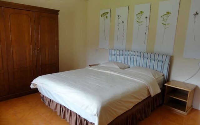 Villa Tunas Alam Mutiara