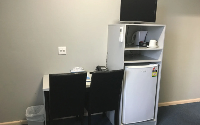 The Palms Motel (Formerly Flinders Motel)