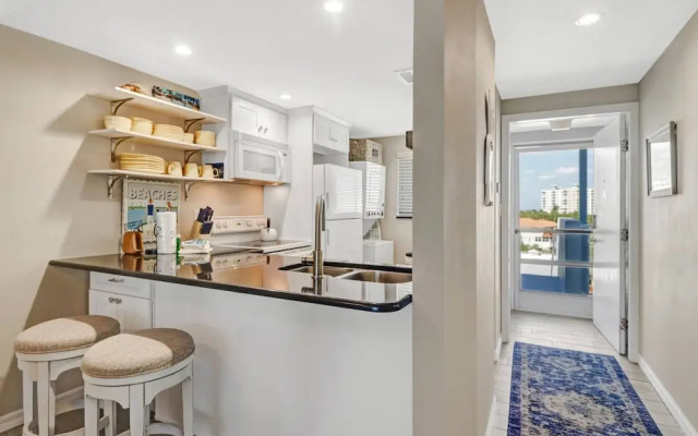 Castle Beach 402