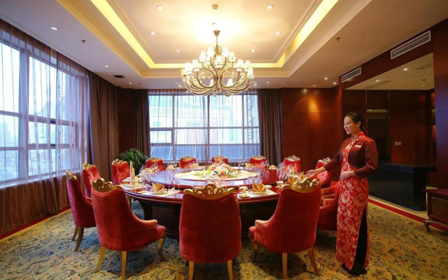 S&N Dalian Hotel
