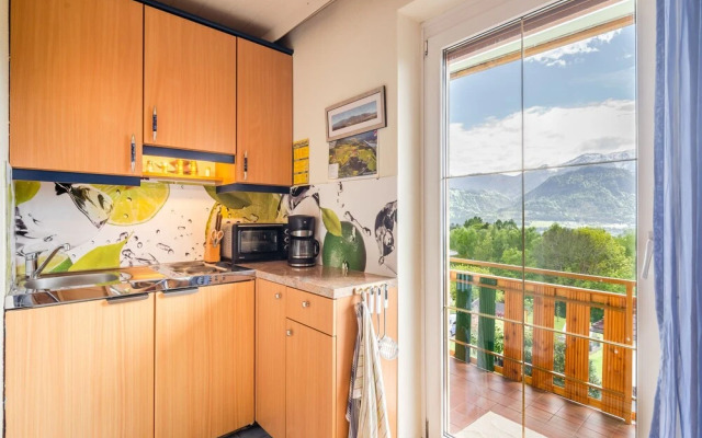 Beautiful Apartment With Swimming Pool in Lukowitz