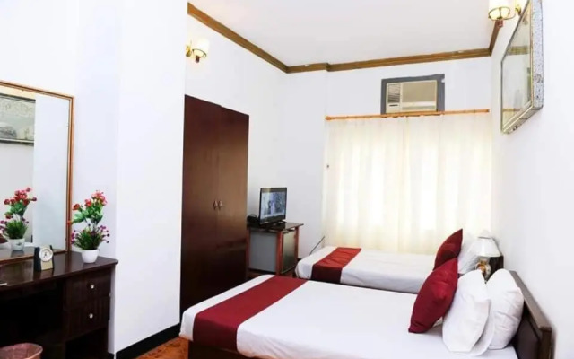 Bab Al Bahrain Hotel