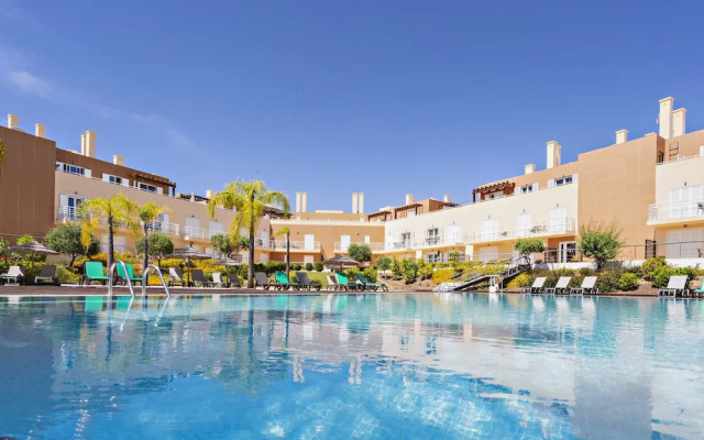 CG 73C - Penthouse - Cabanas Gardens