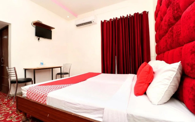 Hotel Rr Villa By OYO Rooms
