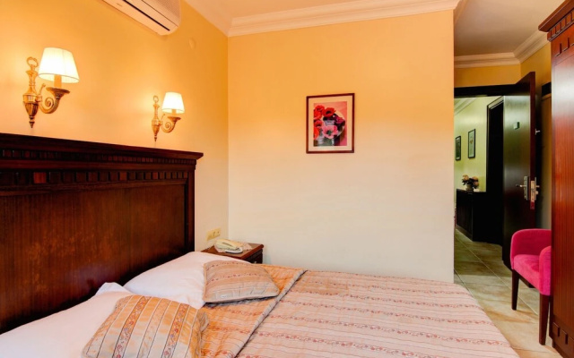 CUNDA ALYA HOTEL by KISPET HM