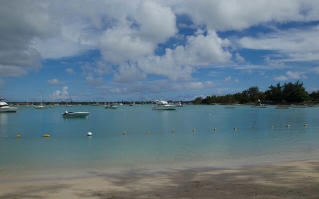 BurNas Beach & Apartments