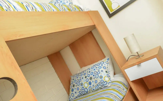 South Seas - Port Elliot Beachfront Apt - Wifi