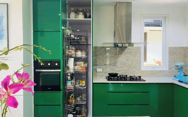 Hidden Villa Oasis Private Pool 2km to Beach&mall