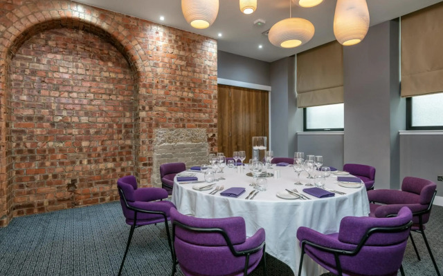 Sandman Signature Aberdeen Hotel & Spa
