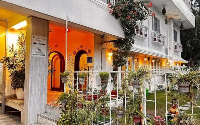 J Startup House