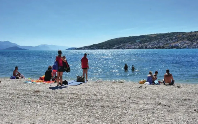 Trogir Comfortable Apartment With Terrace