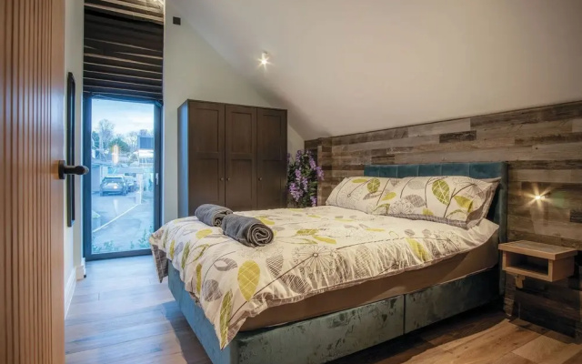 Ty Cyfoes - Luxurious 4 Bedroom - St. Florence